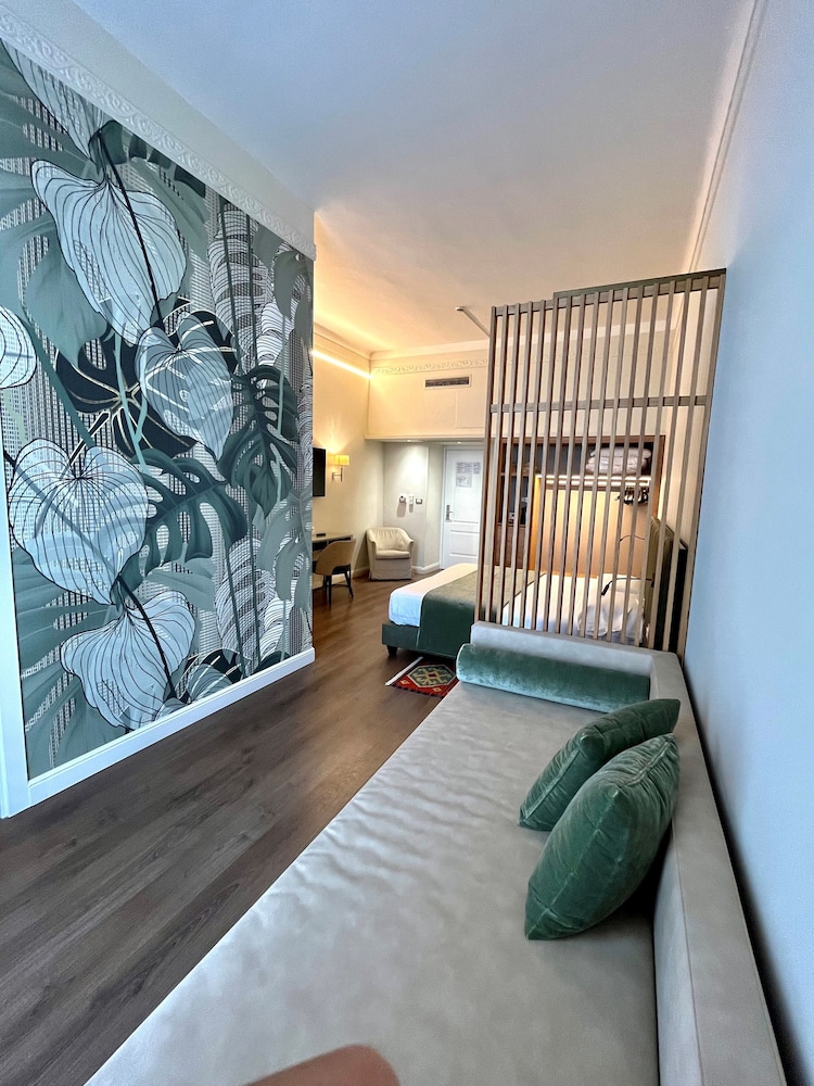 Superior Double or Twin Room, Sea View (Frontal) - Photo 1