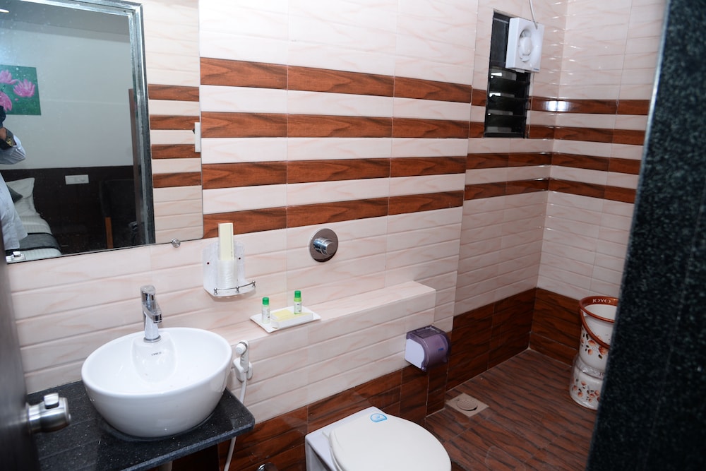 Deluxe Double Room photo 3