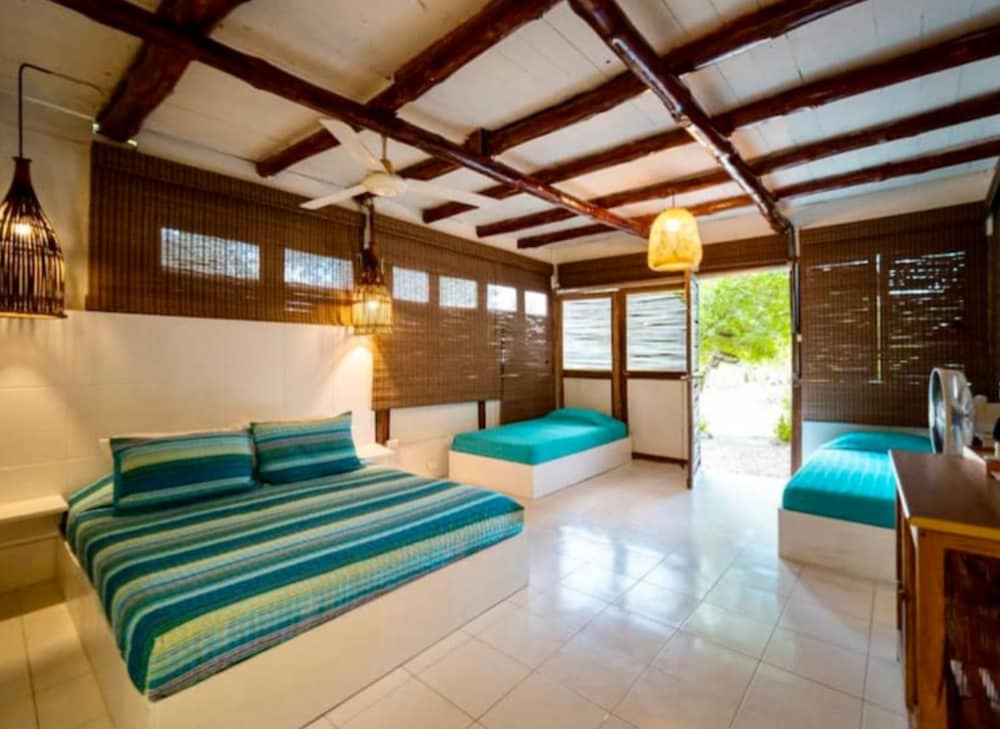 Basic House photo 3