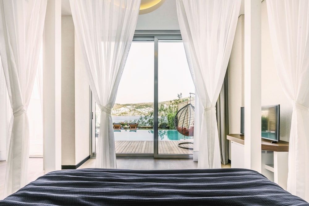Exclusive Suite, 1 Bedroom, Private Pool, Sea View