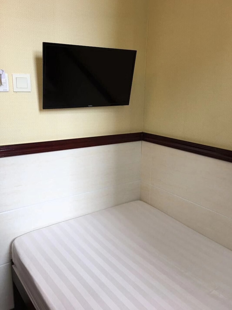 Standard Twin Room photo 2