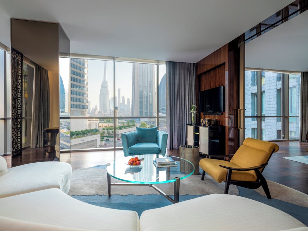Deluxe Suite (Executive)
