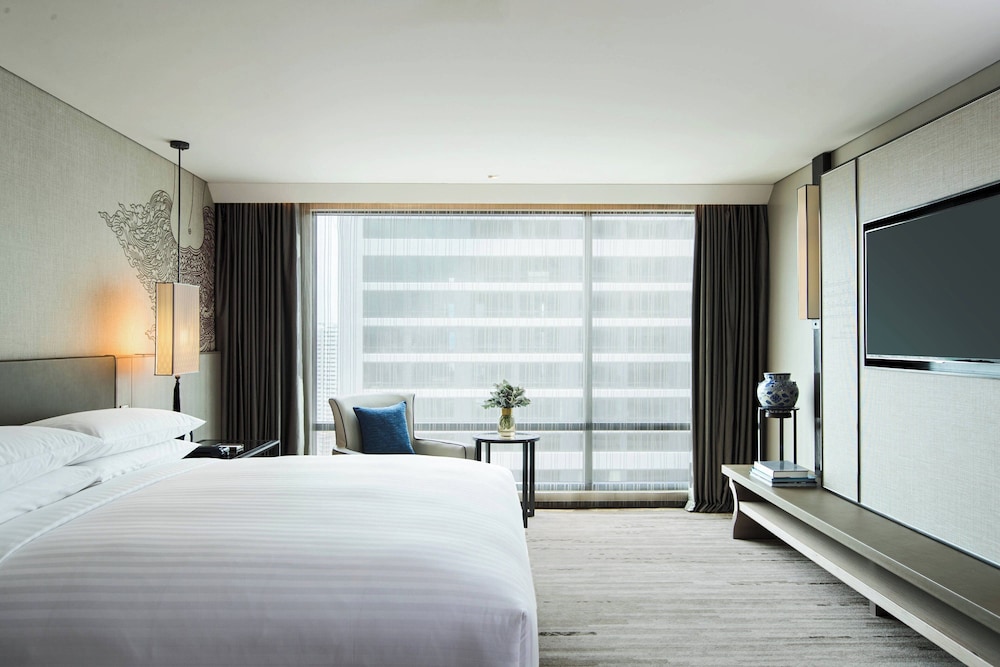 Club Suite, 1 Bedroom thumbnail 5