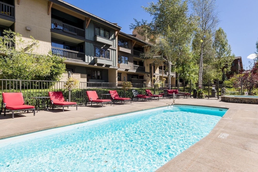 Townhome, 4 Bedrooms photo 3