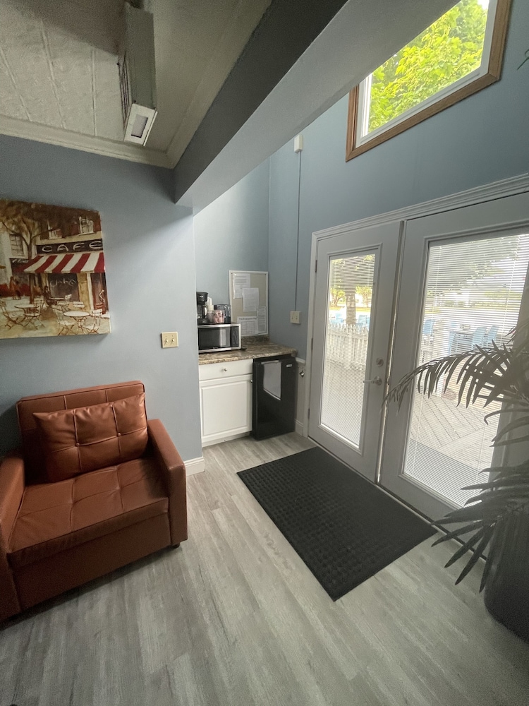 Elite Suite, 2 Bedrooms, 2 Bathrooms, Garden Area photo 3