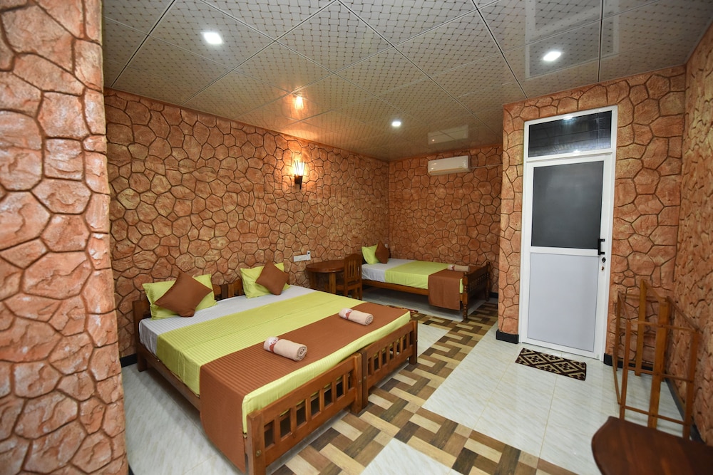 Family Room photo 1