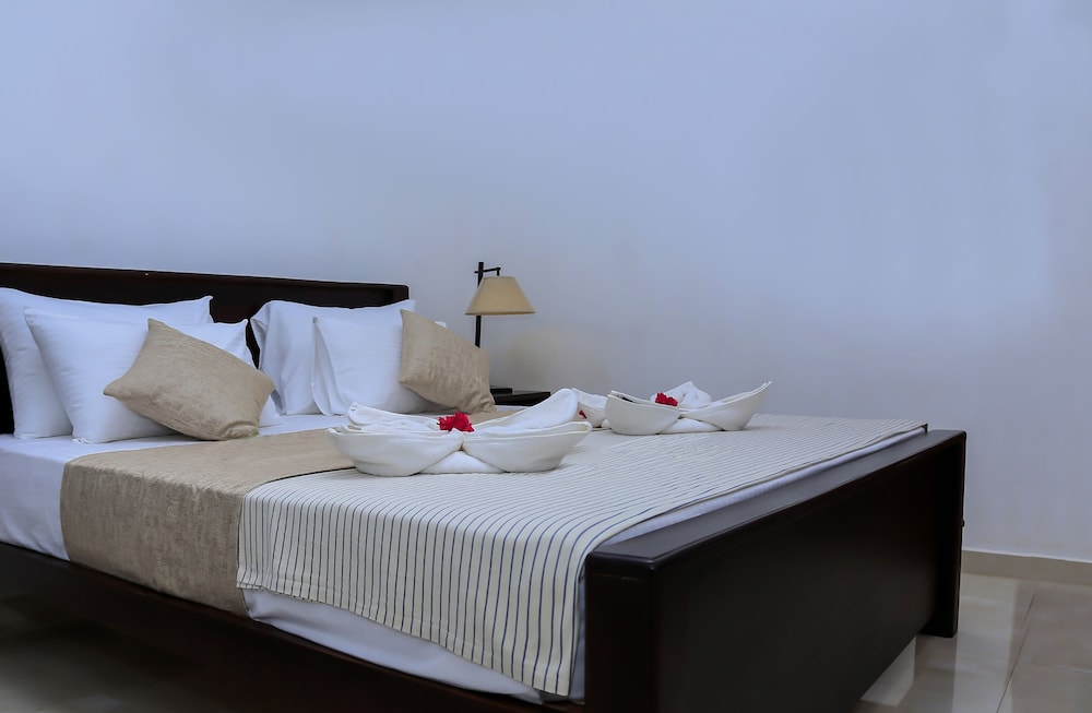 Deluxe Triple Room, City View photo 1