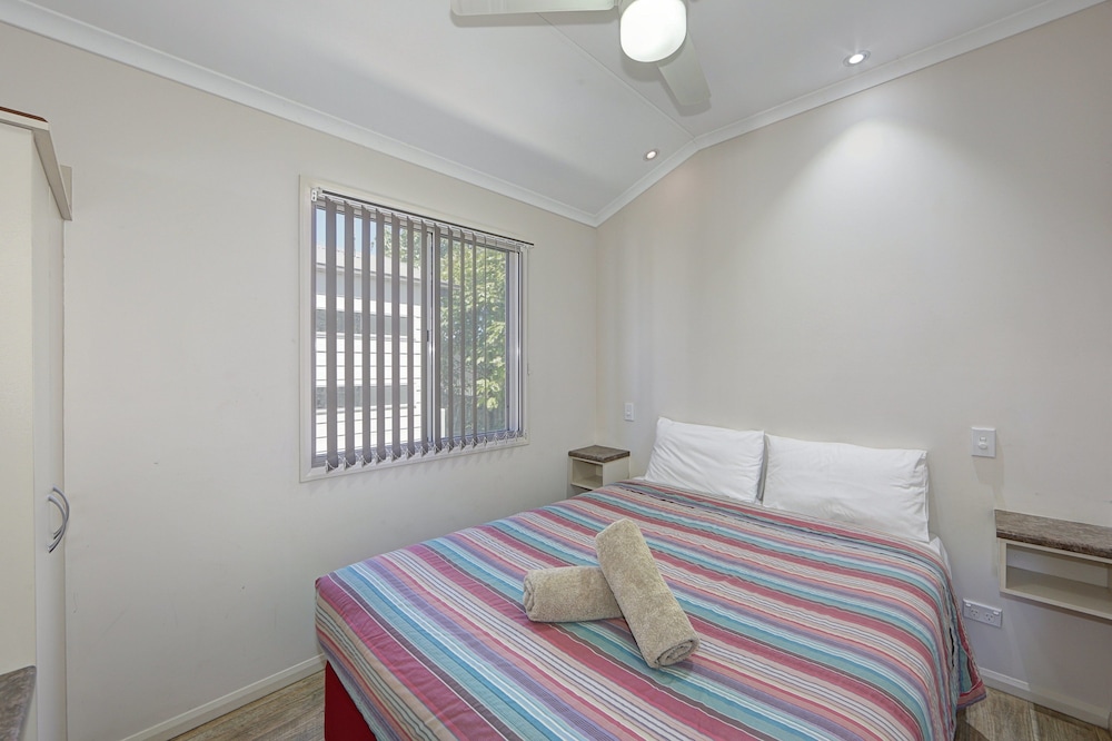Standard Suite, 2 Bedrooms, Non Smoking, Kitchen (Cabin) photo 3