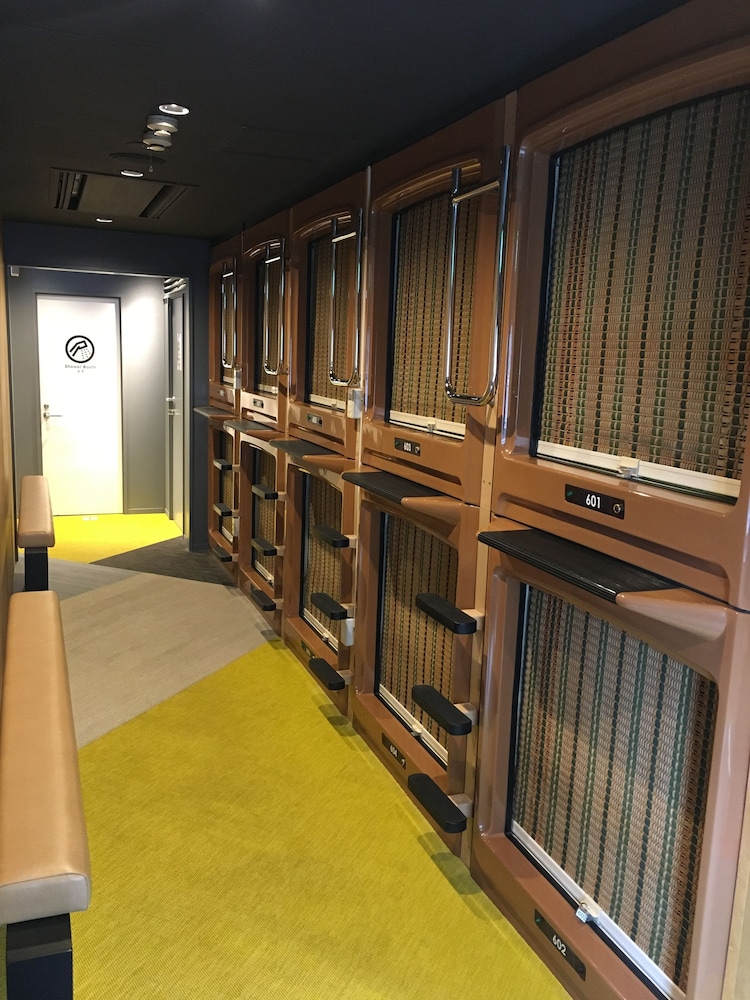 Men Only Capsule Room ( 2 Capsule) photo 3