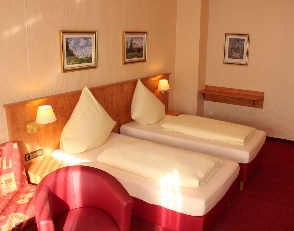 Comfort Double Room Single Use, Balcony (Plus) photo 3