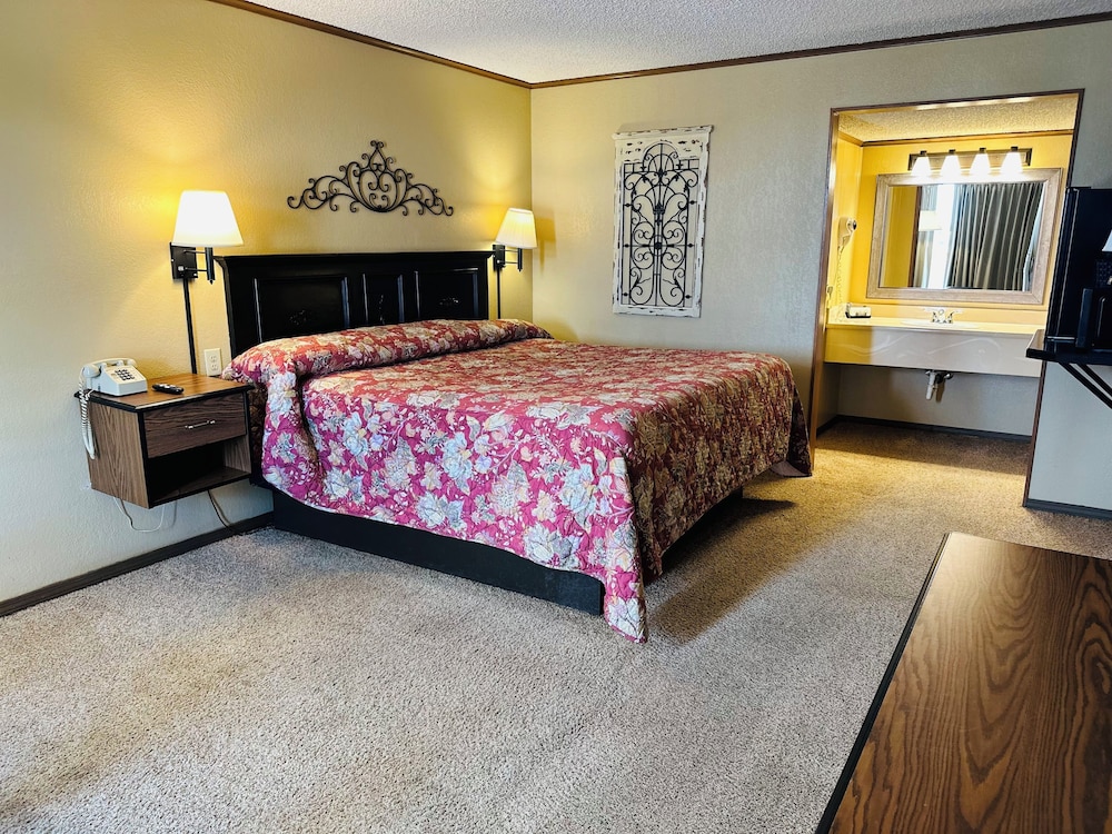 Standard Room, 1 King Bed, Non Smoking