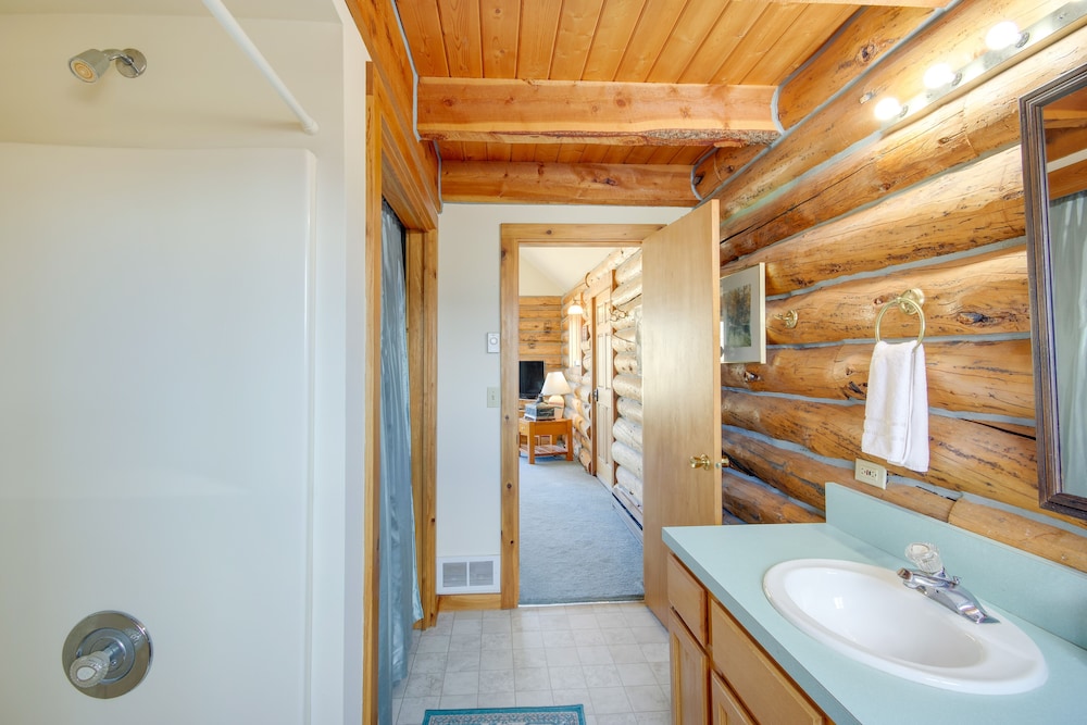 House (2 Bedrooms) photo 2
