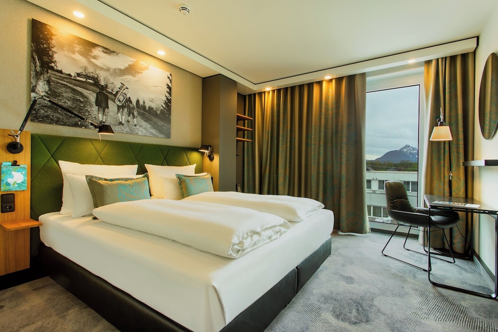 Room (THE ONE)