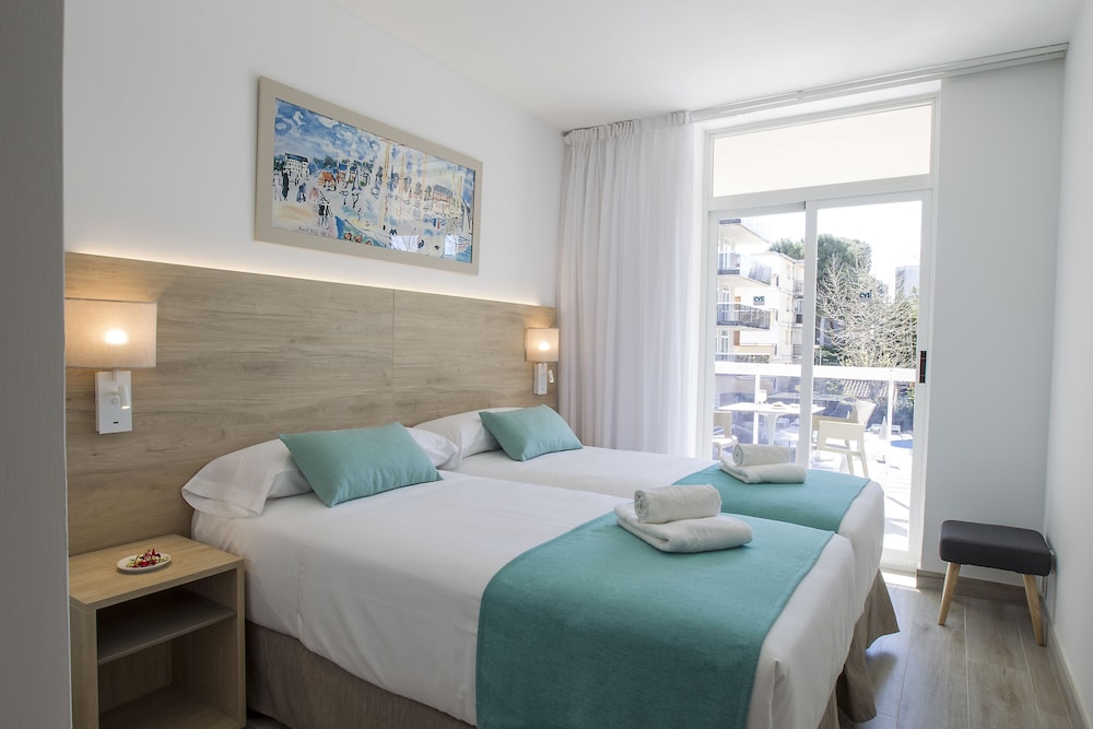 Superior Apartment, 1 Bedroom, Pool View