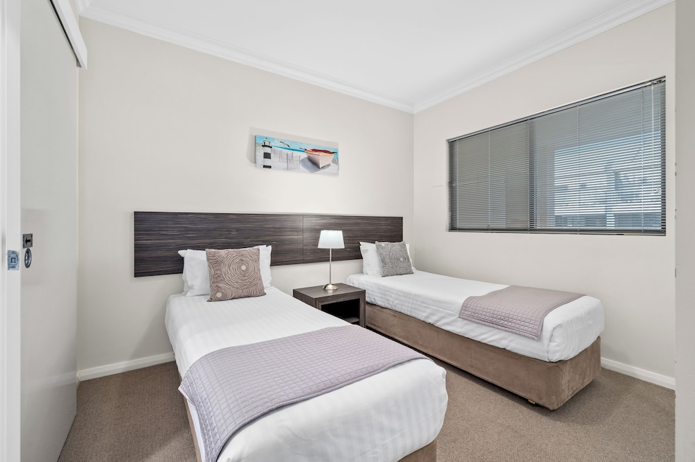 Superior Apartment, 2 Bedrooms, Marina View - Photo 4
