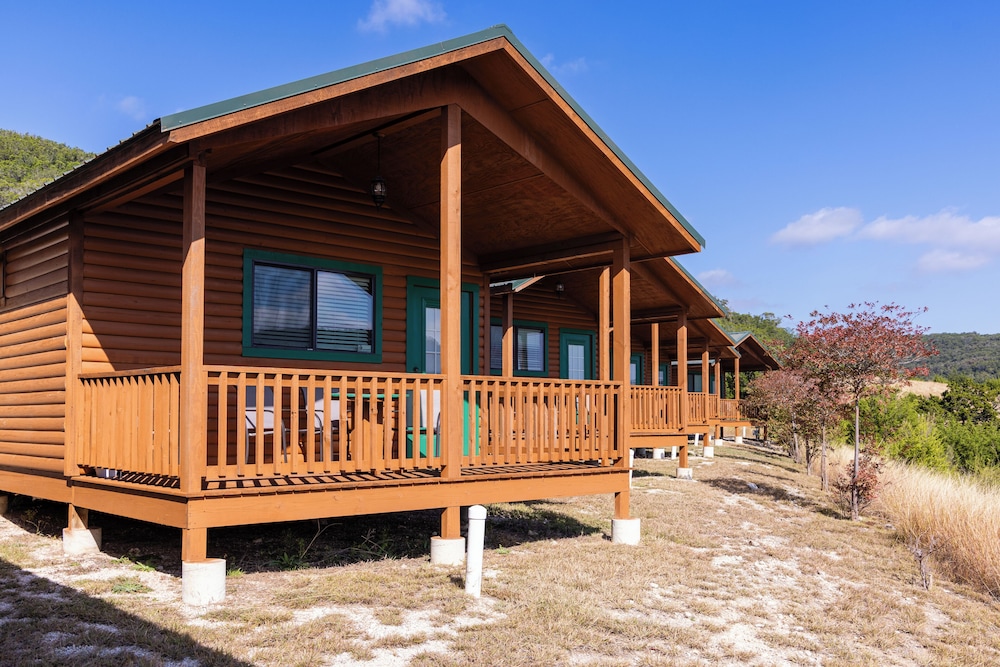 Comfort Cabin, 2 Queen Beds, Mountain View