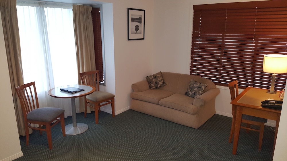 Room (Executive Queen Room) - Photo 4
