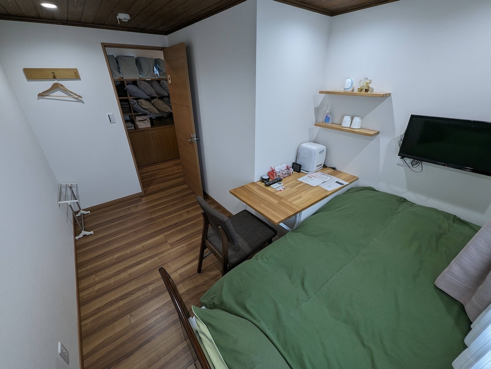 Single Room - Photo 6