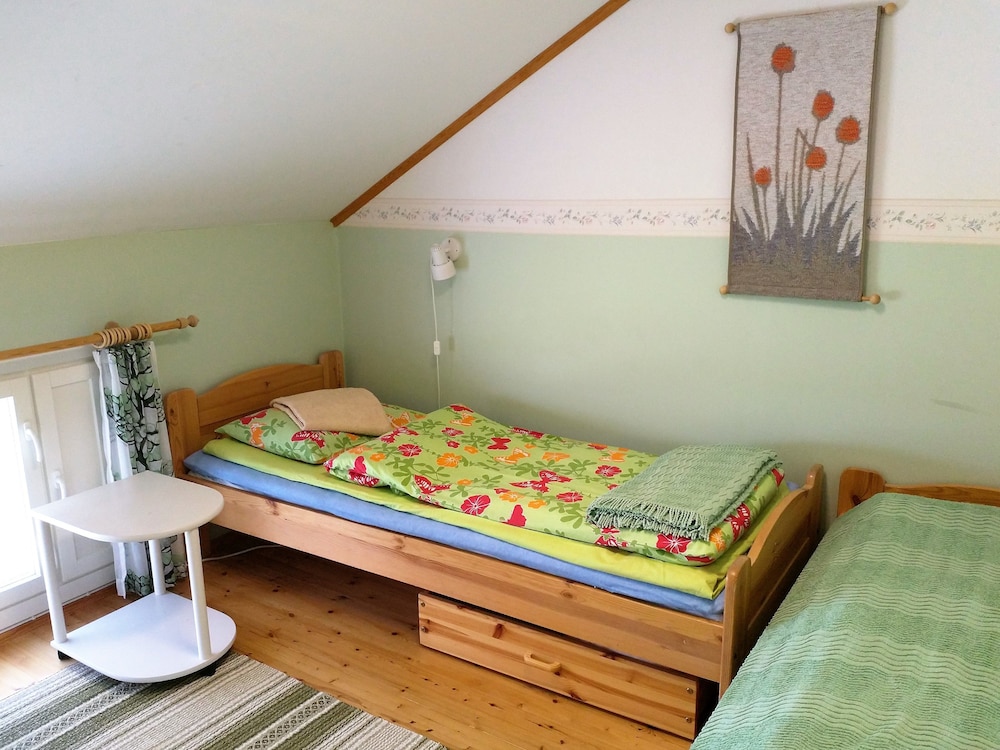 Basic Twin Room, 2 Twin Beds, Hill View photo 1