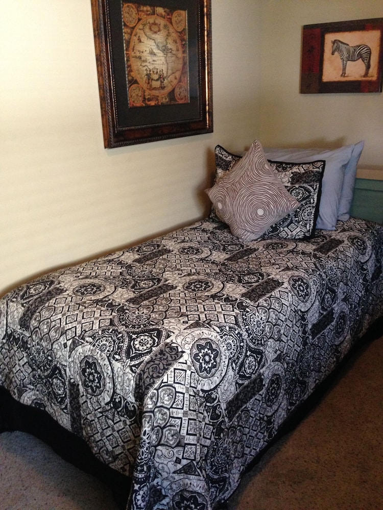 Comfort Room photo 2