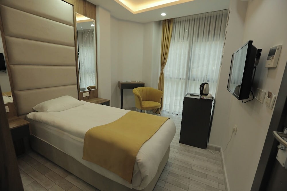 Standard Single Room, Mountain View
