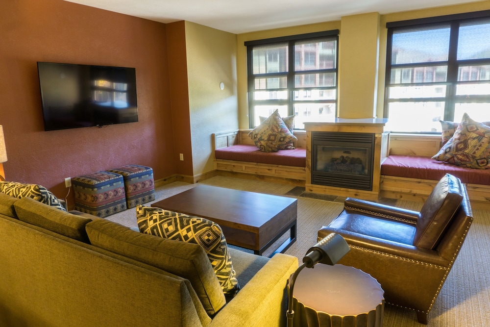 Condo, 1 Bedroom