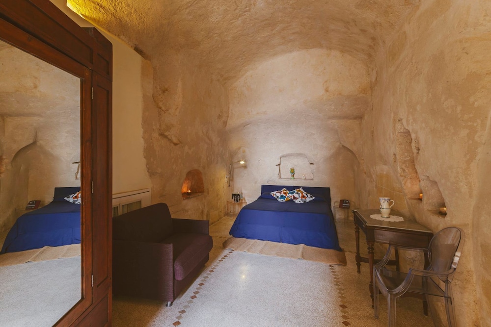 Single Room - Photo 5