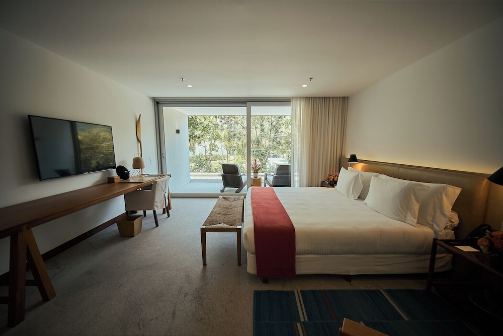 Superior Room, Garden View