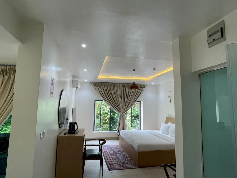 Deluxe Room - Photo 2