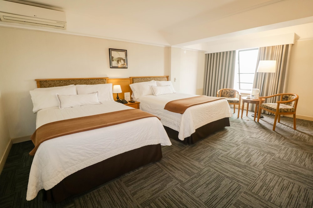 Executive Twin Room, 2 Twin Beds - Photo 7