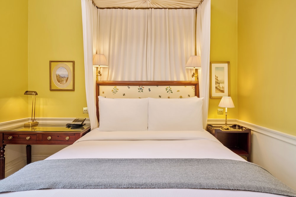 Superior Room, 1 Queen Bed photo 3
