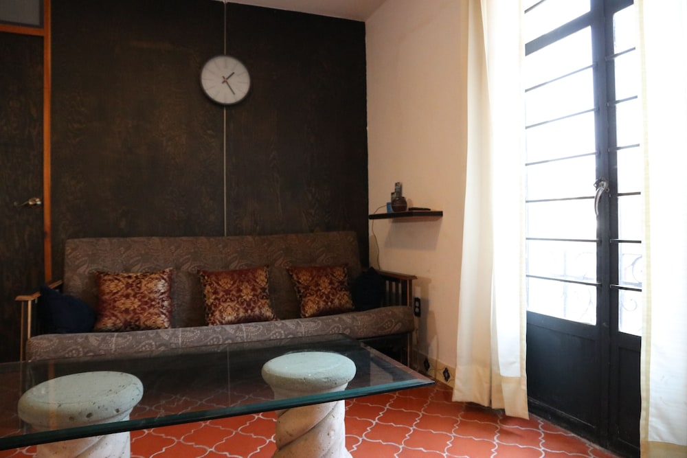 Apartment, 2 Bedrooms, Smoking, City View photo 2