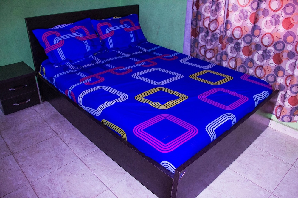 Basic Single Room, 1 Twin Bed photo 3