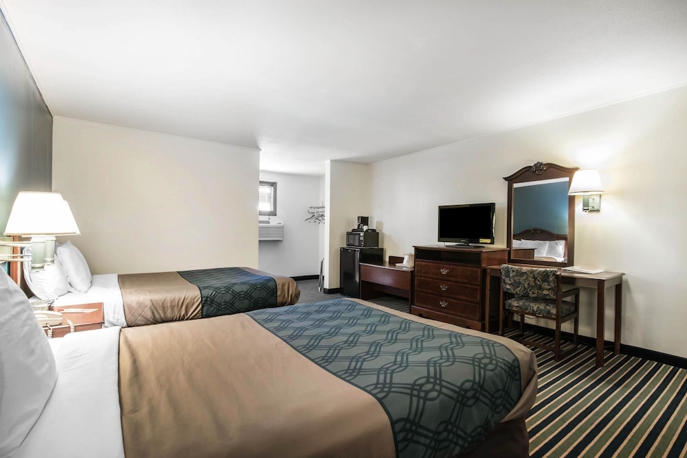 Standard Double Room, 2 Double Beds, Non Smoking - Photo 2