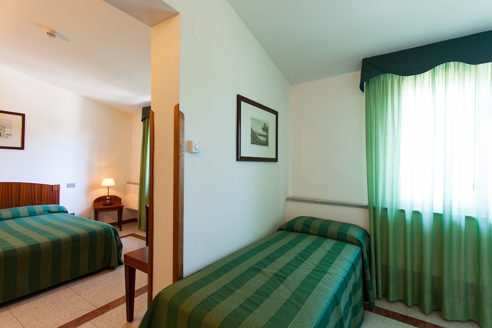 Triple Room, Sea View photo 1