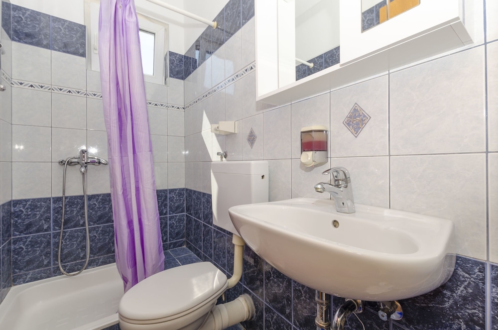 Apartment (A2) photo 2