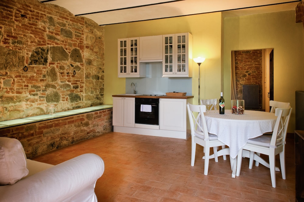 Apartment - Photo 3