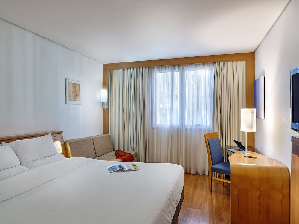 Standard Room, 1 Double Bed with Sofa bed - Photo 5
