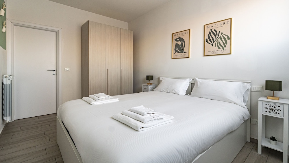 Apartment (1 Bedroom)