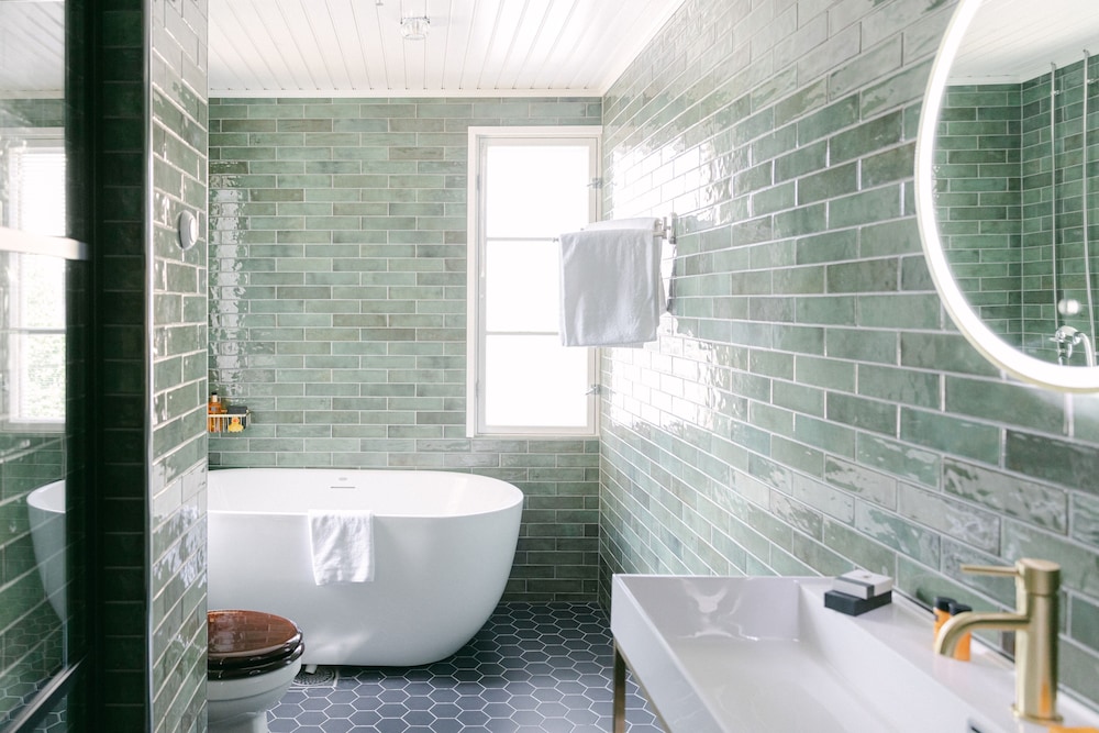 Deluxe Double Room, 1 Queen Bed, Bathtub photo 1