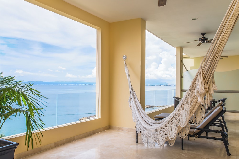 One Bedroom Suite photo 3
