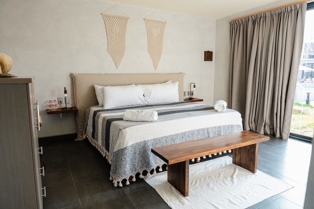 Deluxe Studio Suite - Photo 4