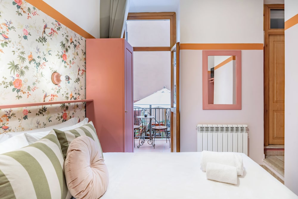 Standard Double Room, Balcony photo 2