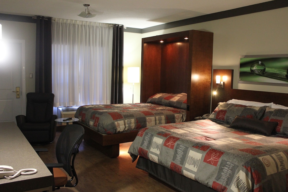 Urbain Room, 1 King and 1 Murphy bed, Non-smoking photo 2