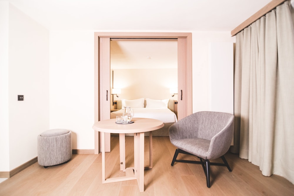 Suite (Pure XL)