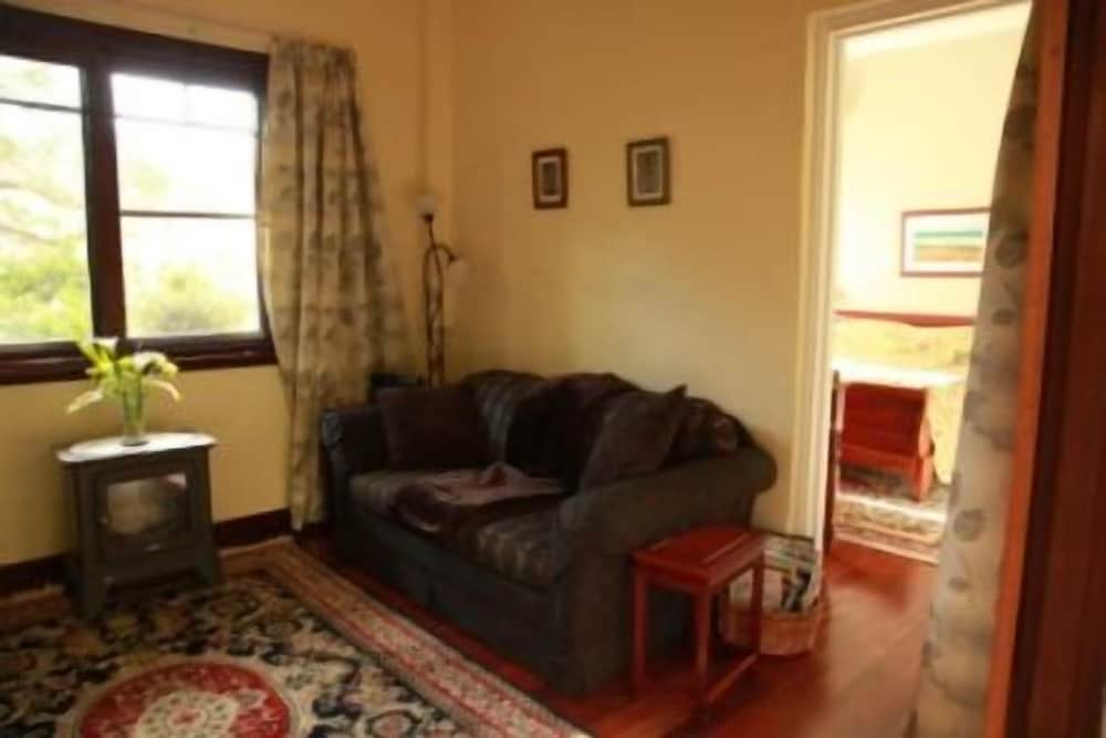 Fawkes Cottage photo 3