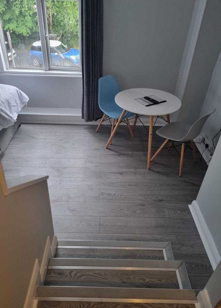 Studio Apartment 6 photo 2
