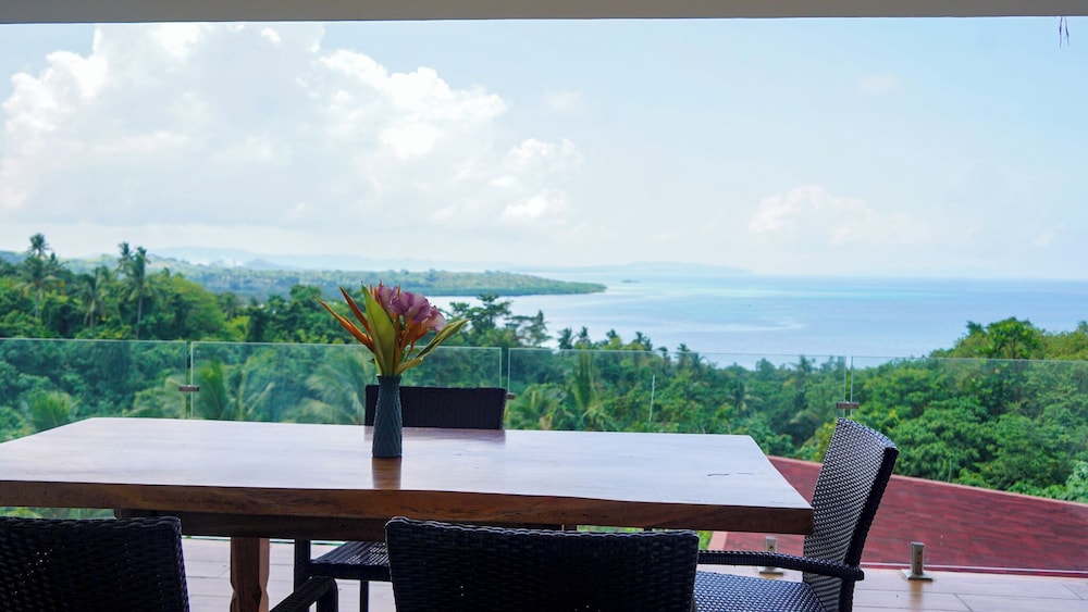 Deluxe Apartment, Balcony, Sea View photo 3