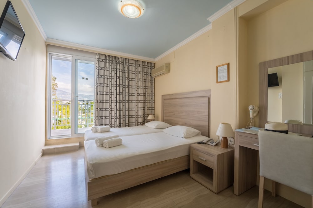 Comfort Double Room, 2 Twin Beds, Resort View photo 1