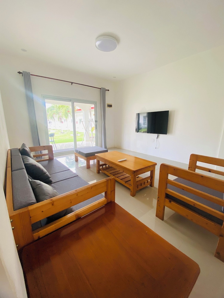 Deluxe Double Room, Multiple Beds, Balcony, Pool View